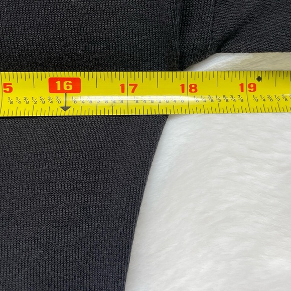 J-Crew Black Women’s Classic Crewneck Sweater Size XS - Picture 11 of 11